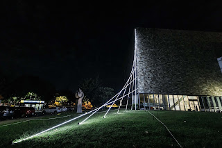 非歐幾何延伸公設