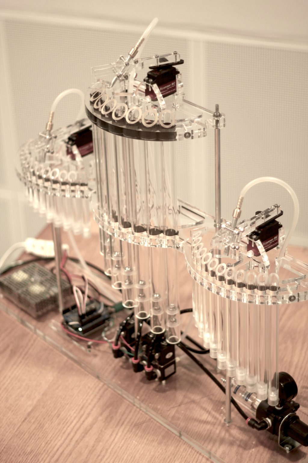 2012-beTube-bumbleBee-2-1024x1536