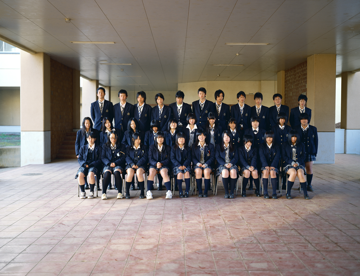 4_graduating_09