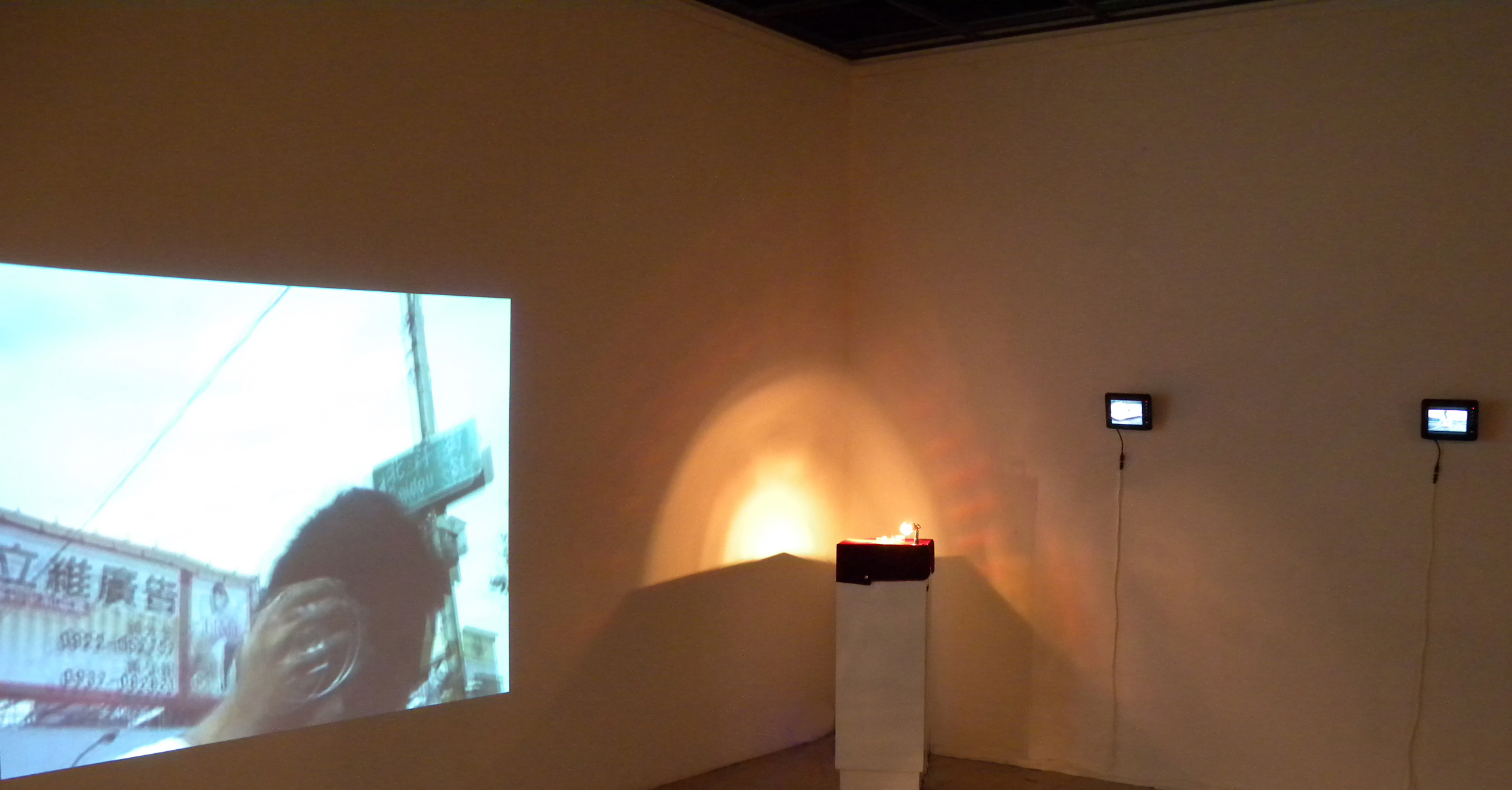 CKC-HTCCESTIDBI-exhibition-photo-01陳冠彰-如何面對一座我不屬於的城市和那些日常生活給予某種與某種的連結-展出照片-01