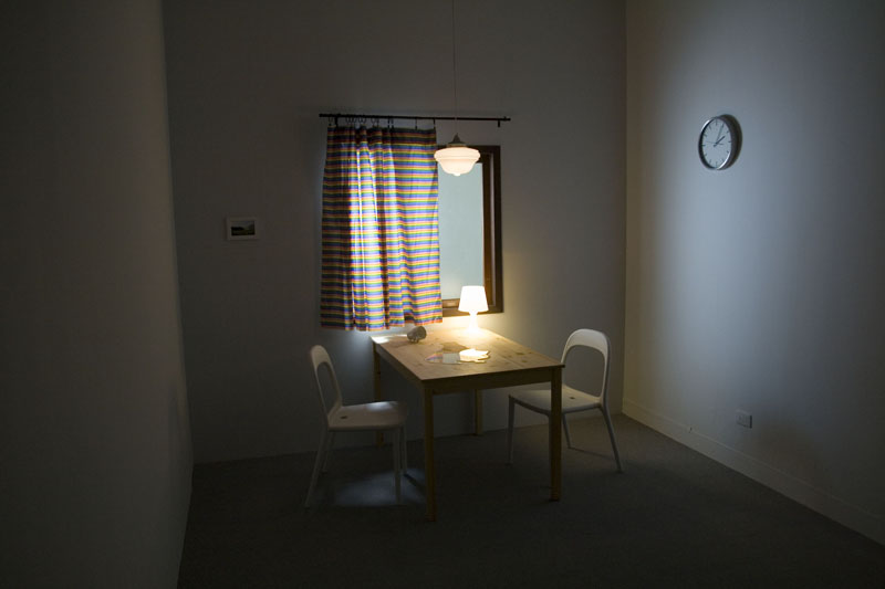 2008_Watching-Dust-In-The-Sunlight-1405_Installation-View-05