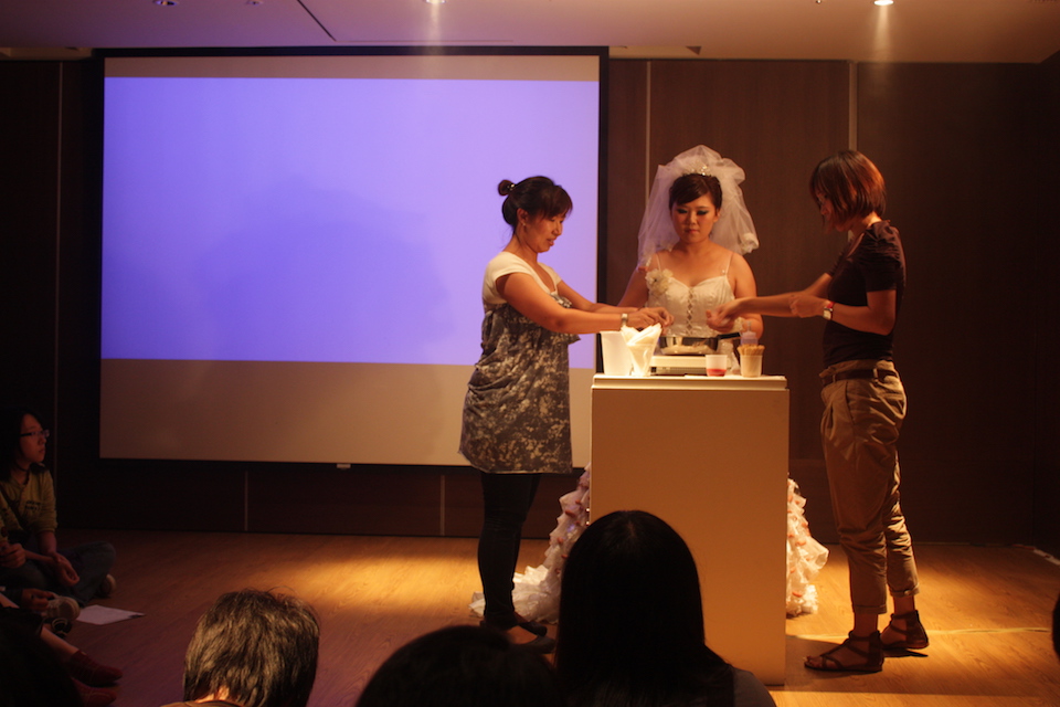 YCI-LFD-06宇中怡-香妄相望-06