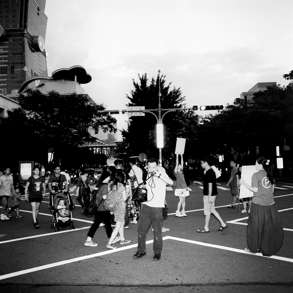 YYJ-AAREM-1葉育君-藝術行為與記錄交換計劃08.37秒卡拉ok攝影陳藝堂-1