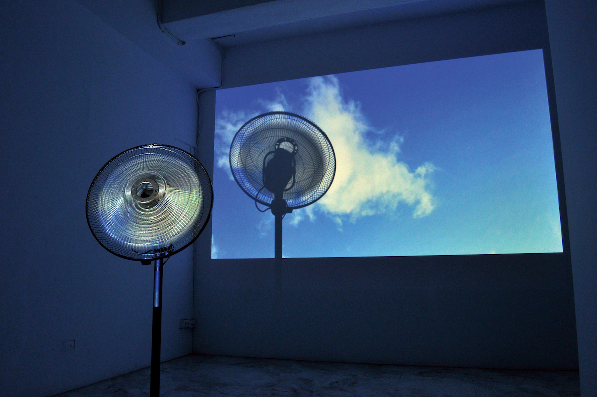 03_Please-blow-me-away-to-a-deserted-sky-2011_Mia-Wen-Hsuan-Liu.jpg