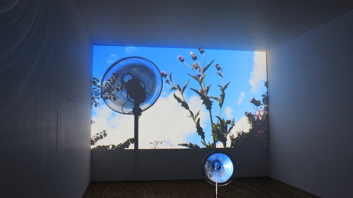 04_Please-blow-me-away-to-a-deserted-sky-2011_Mia-Wen-Hsuan-Liu.jpg
