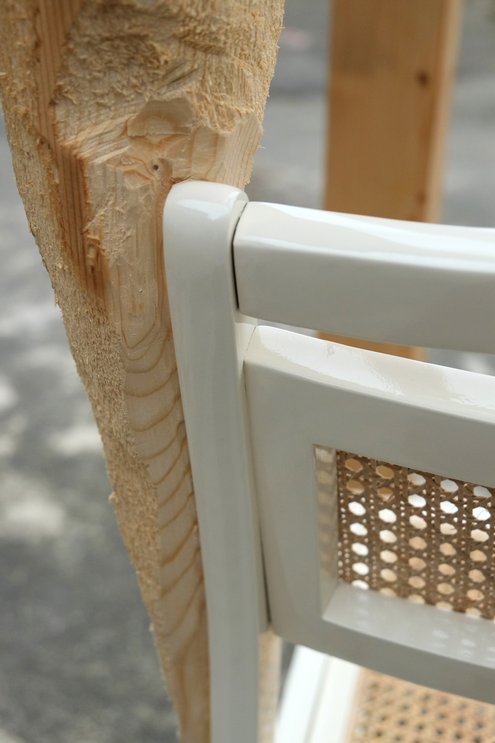 2013_我那在椅子上的房子_1_Thats-my-house-above-the-chair_1_005_2400