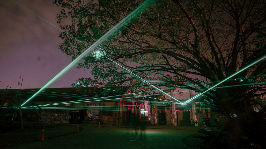 2015-the-path-of-light-4_1_orig