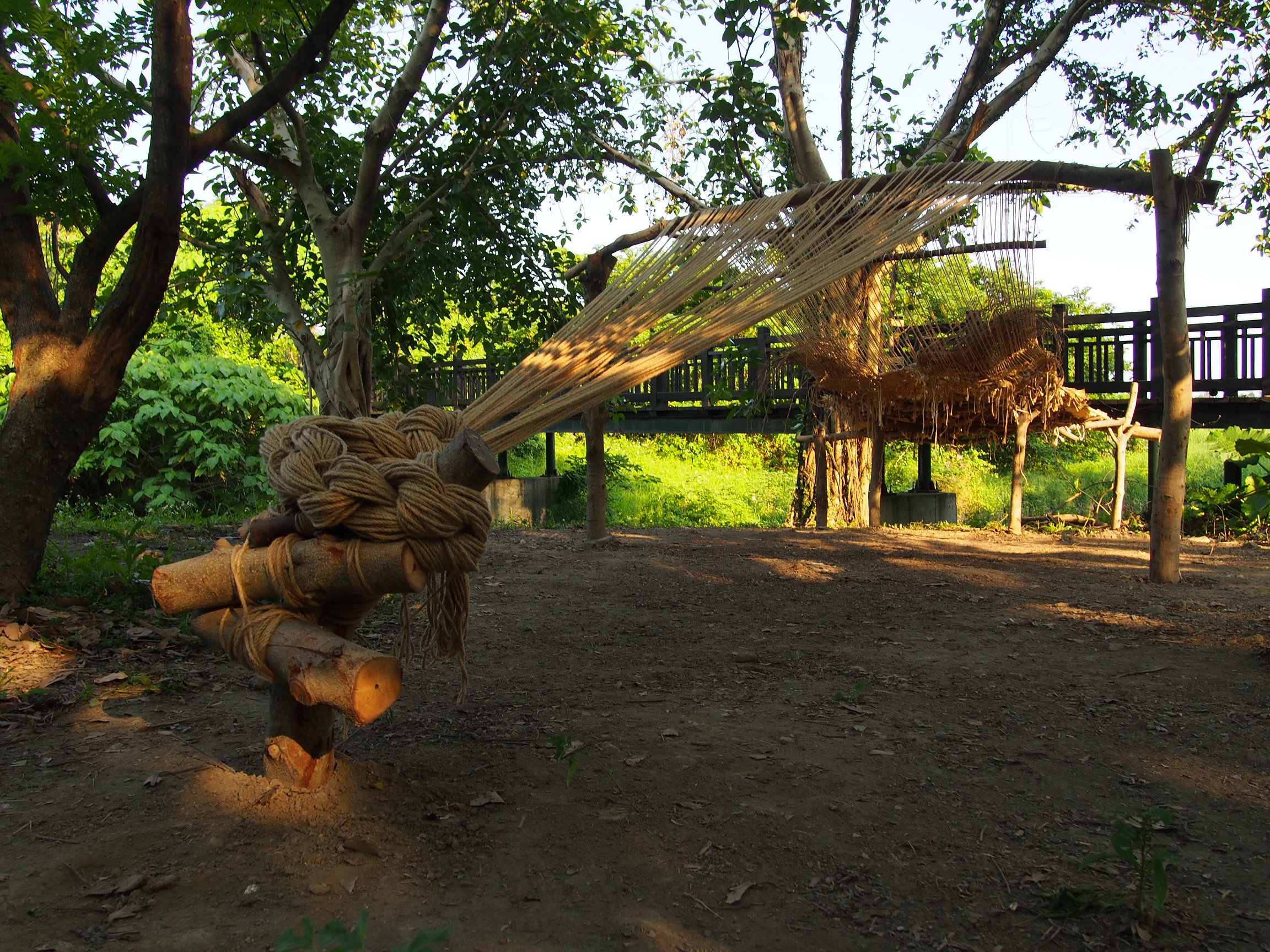 Earthy-Weaving-Undertaking-3-2