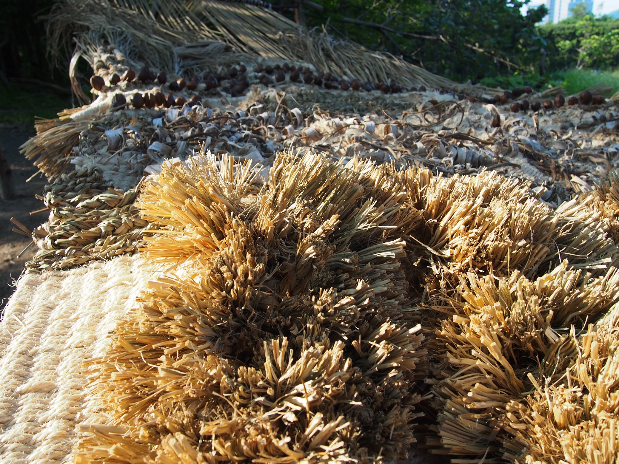 Earthy-Weaving-Undertaking-5-2