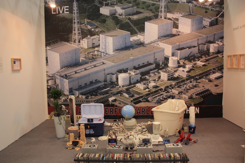 WHAT A WONDERFUL WARLD