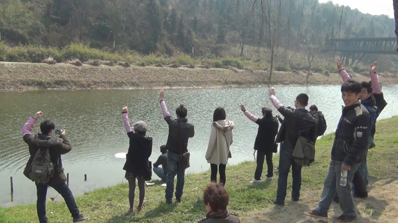 800px-HandsUp_6