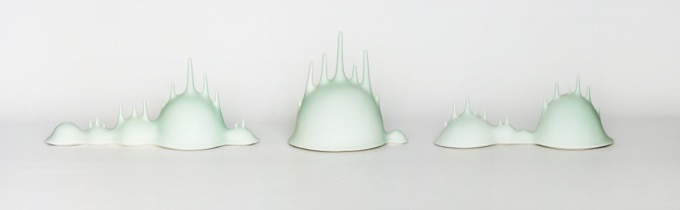 24_巒林山景圖（霧青）_150x30x35cm_ceramics_2014
