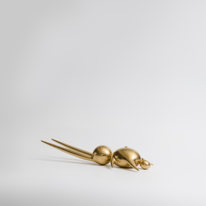 58_躺著的兔子（裂金）-2_50x17.5x10cm_ceramics_2017