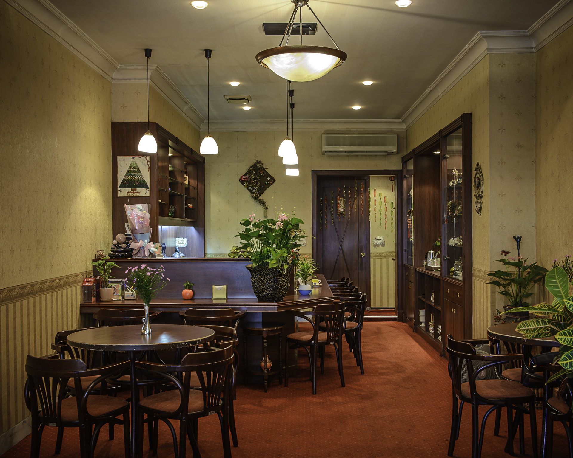 6.-momo-coffee-shop