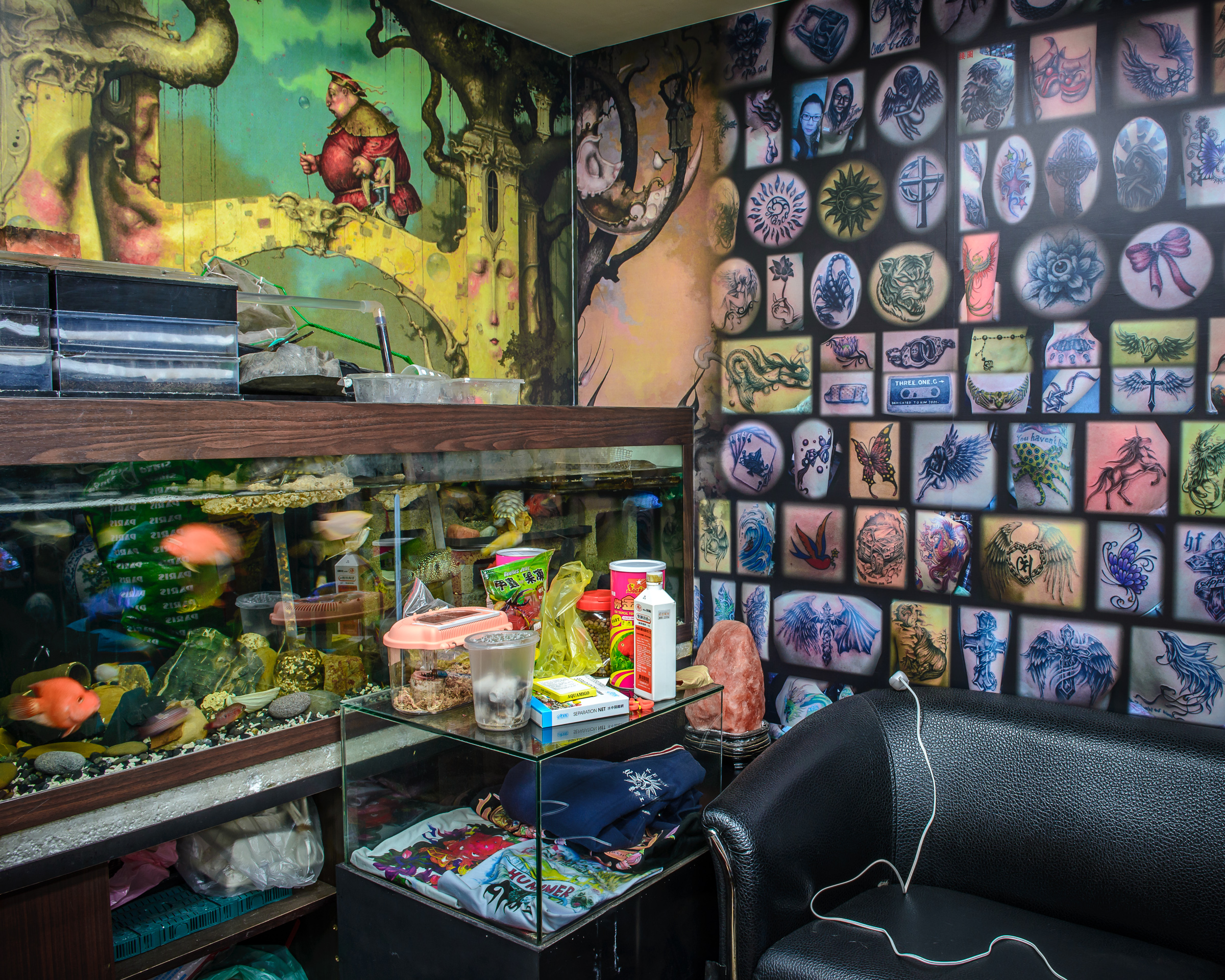6.-tattoo-parlor-2013