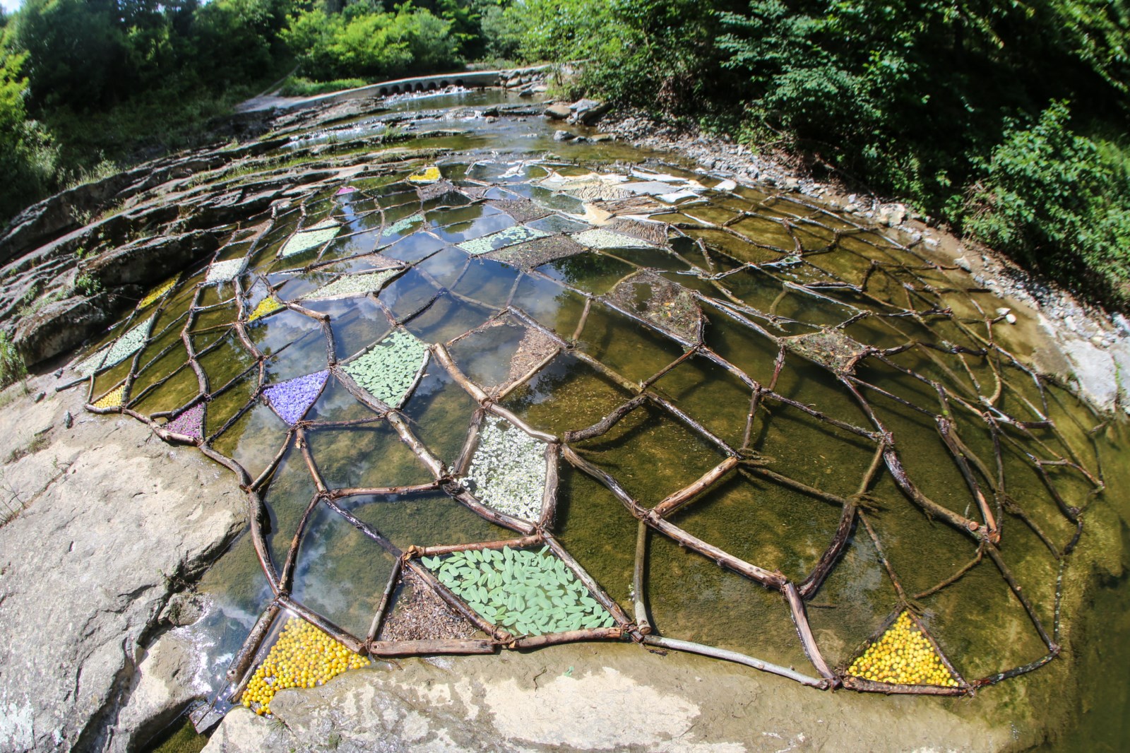 水禮服_保加利亞加布羅沃村