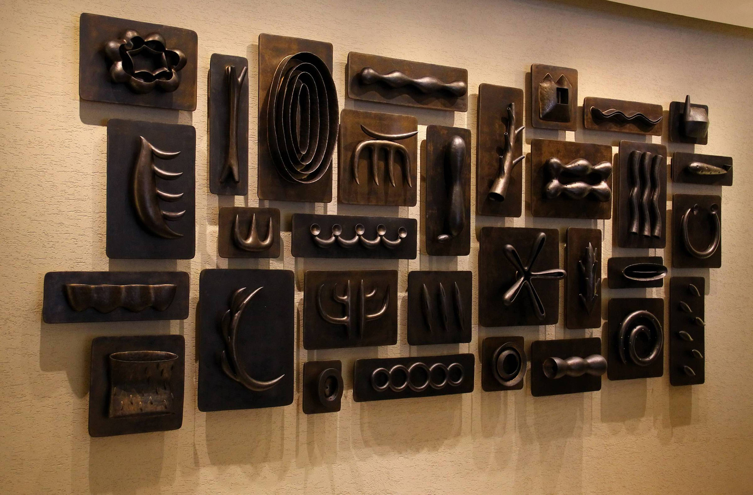 編號15作品左側