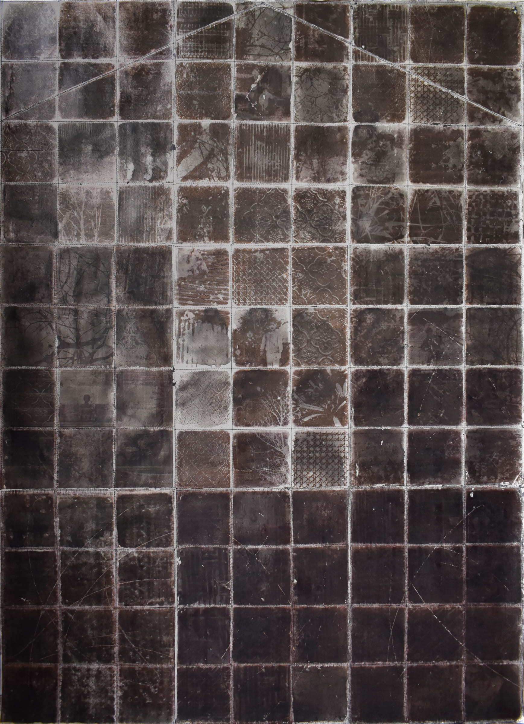 侵蝕的記憶-家2-Rusty-Memory-Home2-124X89cm-紙本、墨水、鋁箔、線-2016