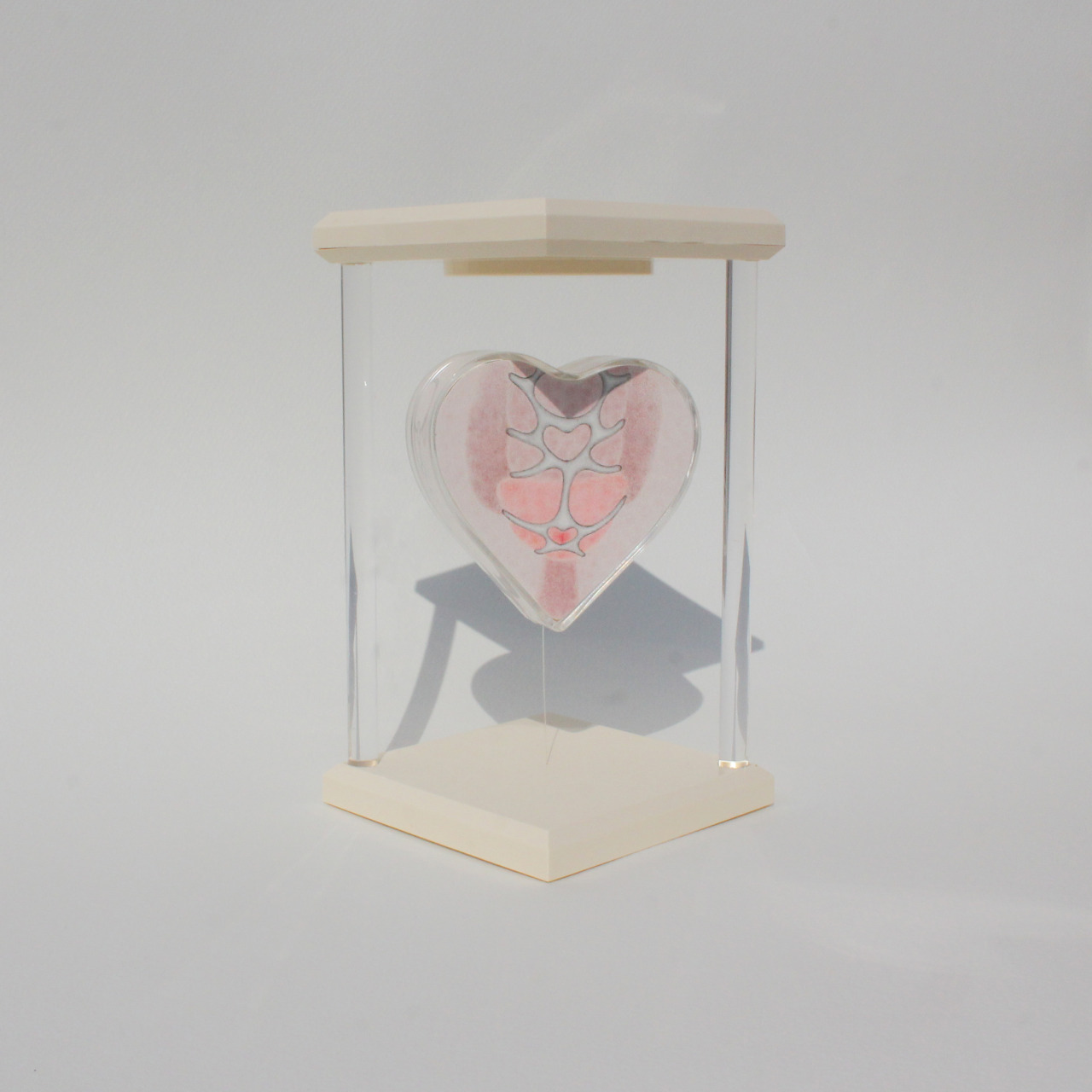 愛愛2§-2021-§-紙張、複合媒材-§-10x10x18.5cm-1-1