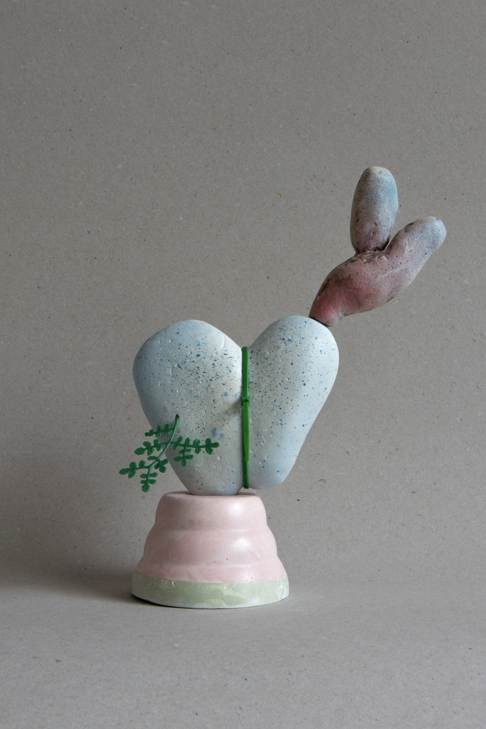 6.Little-Odd-Things-No.-six--n_1000