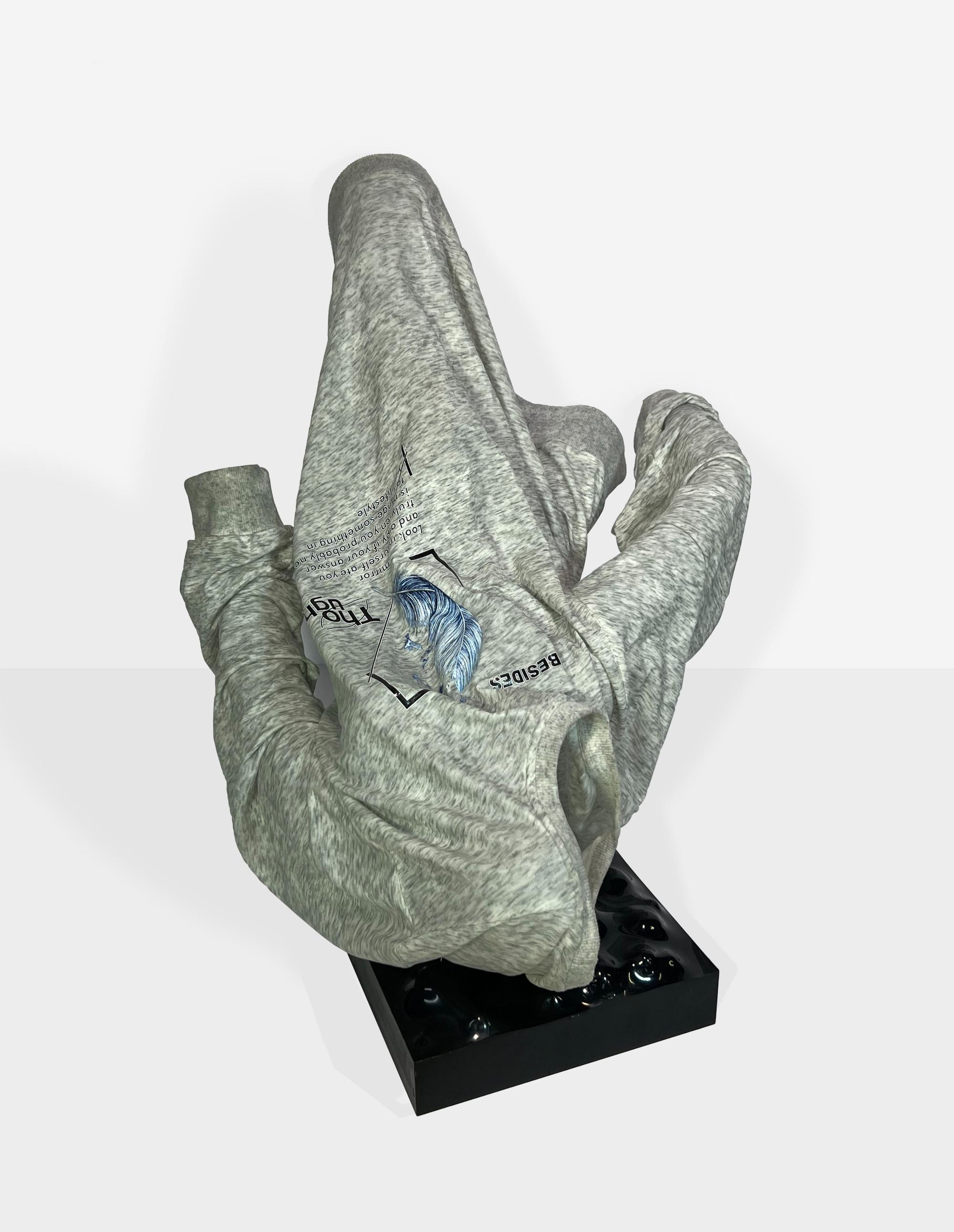 Ni-Hao--Fallen-Angel--2023--Found-shirt--epoxy-resin--dandelion--feathers--wood--plastic--64-x-53-x-59-cm_3