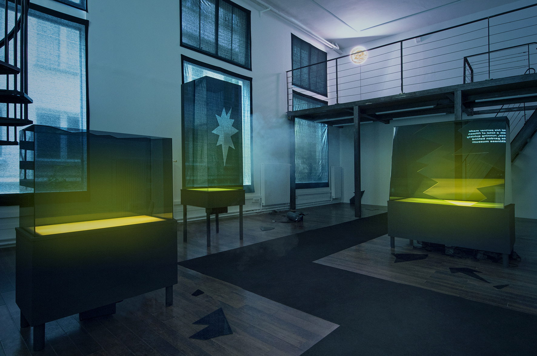 展  示  櫃