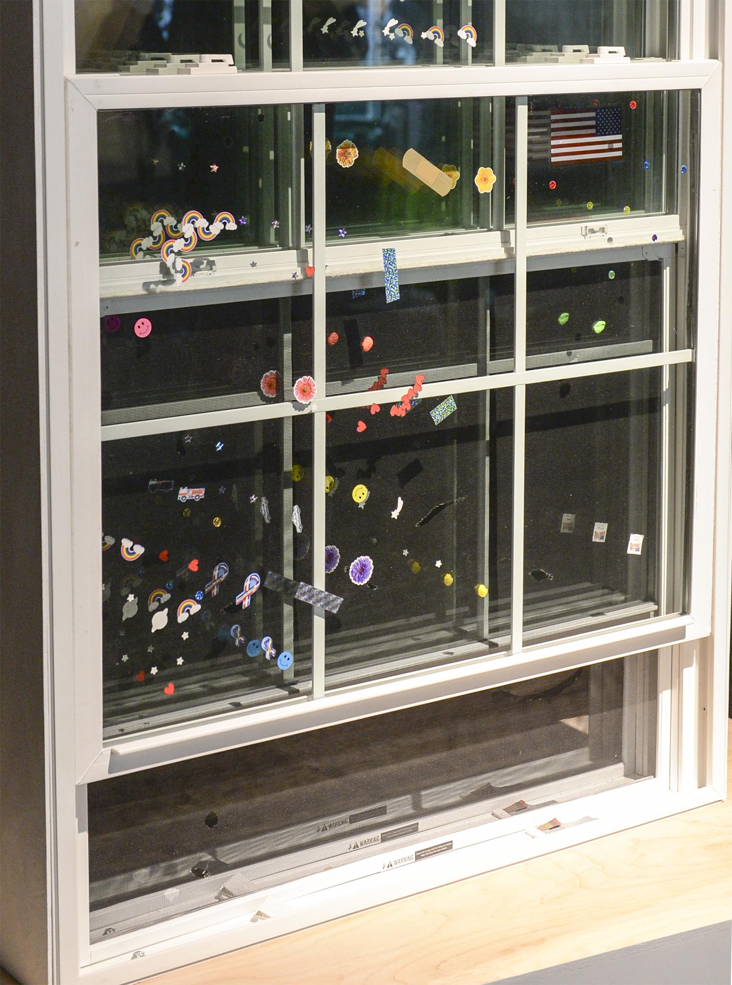 window2-4